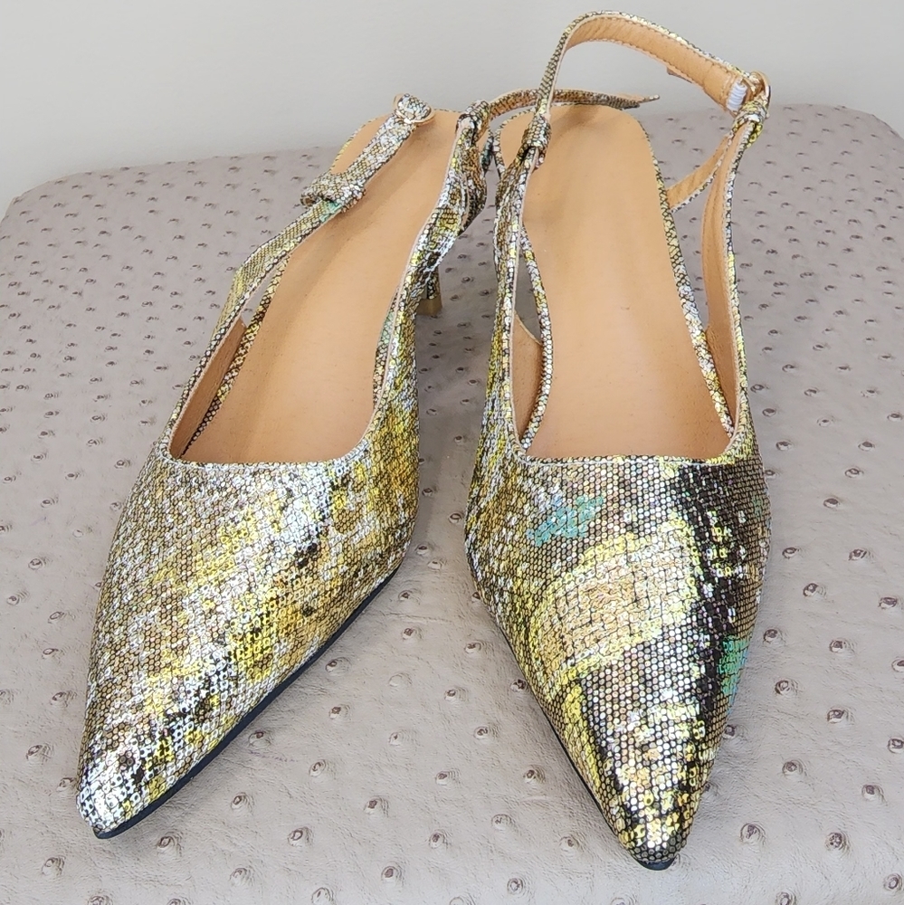𝅺Asos Animal print gold pump sandals